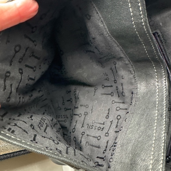 Fossil Vintage Black Leather Backpack with Brown Accents - Picture 10 of 14